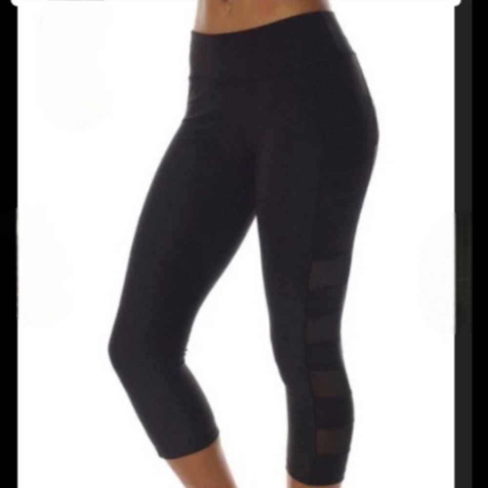 NWT  X by Gottex  Women's XS (0-2)  Moisture-Wicking Cropped Leggings   Black